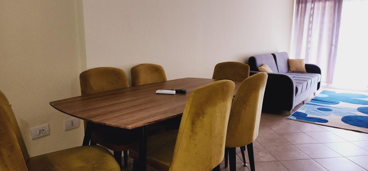 Pleasant Apartment With Free Dedicated Parking In Komuna E Parisit Тирана Екстер'єр фото