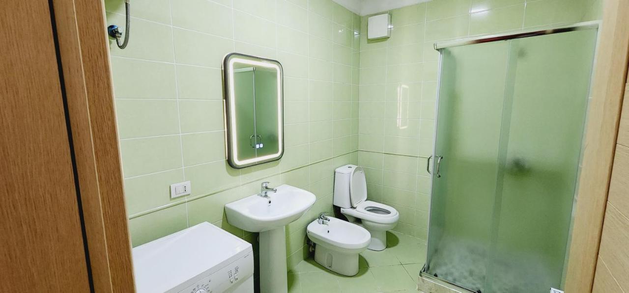 Pleasant Apartment With Free Dedicated Parking In Komuna E Parisit Тирана Екстер'єр фото
