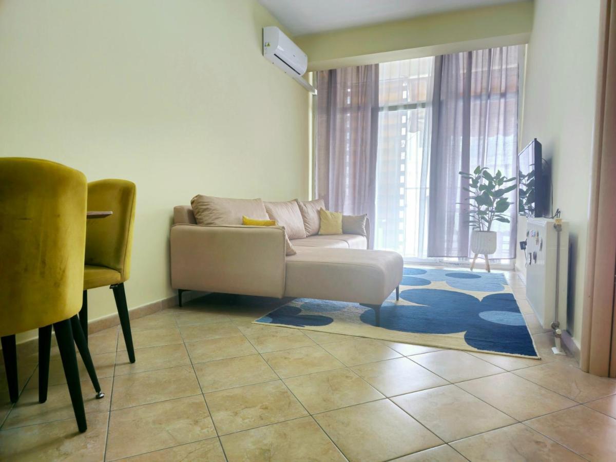Pleasant Apartment With Free Dedicated Parking In Komuna E Parisit Тирана Екстер'єр фото